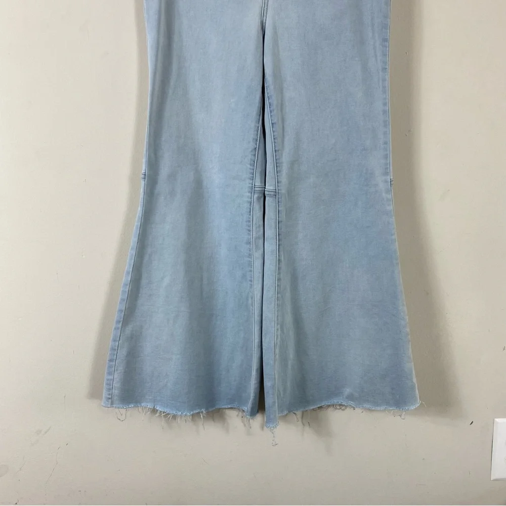 Free People Youthquake Cropped Flare Jeans in Bleach Out Light Wash - 32 - Picture 10 of 16